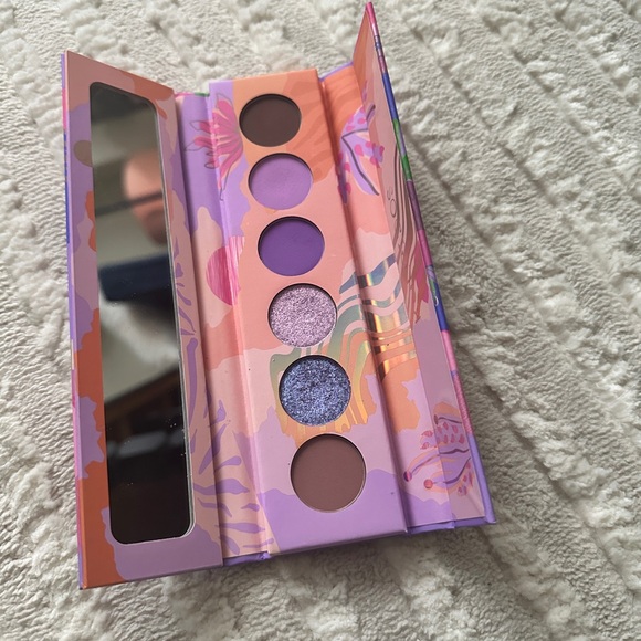 Original Kaleidos Futurism IV Lunar Lavender Palette - Picture 2 of 5